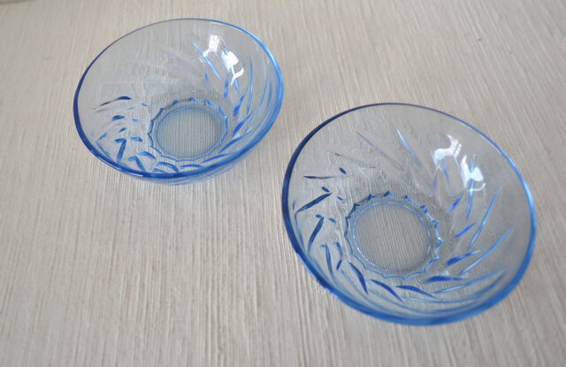 レトロすぎる 薄いうすい   硝子  小鉢 美品 佐々木硝子 ガラス 小鉢 風雅 佐々木クリスタル 昭和レトロ