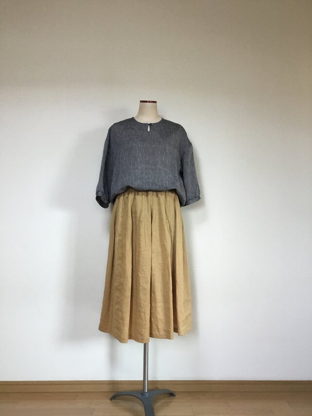 リネンのブラウス