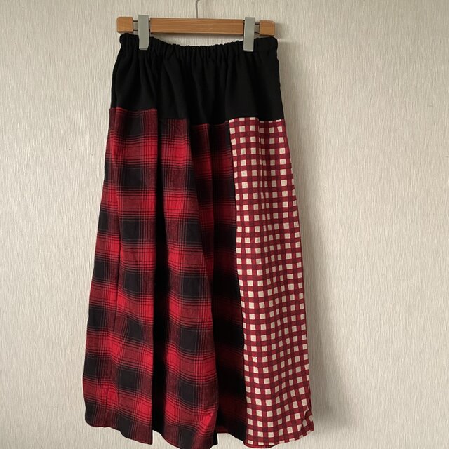 パッチワーク水玉チェックサルエルパンツ　１点物黒赤白Ｆ