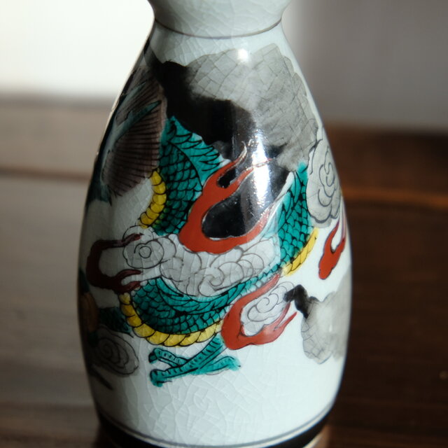 ◆見応えあり！豪華 赤絵金彩色絵 時代紋様 徳利 ２本 酒盃 酒器 古九谷◇ Yahoo!オークション -「古九谷 徳利」の落札相場・落札価格