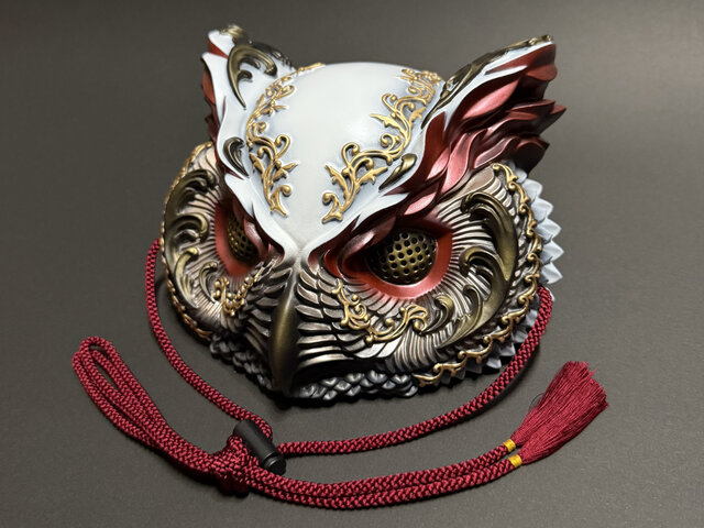 梟面 Gothic Ver.（White×red） | iichi 日々の暮らしを心地よく