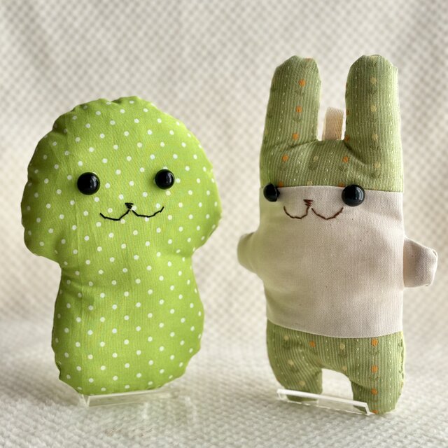 黄緑色のキノコのぬいぐるみ「ふにー茸」 | iichi 日々の暮らし