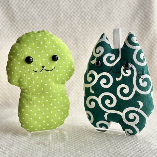黄緑色のキノコのぬいぐるみ「ふにー茸」 | iichi 日々の暮らし