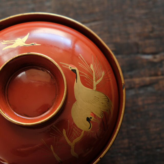 朱色に金の鶴と松◇古輪島塗 漆芸蓋付碗 漆器 骨董・antiques 古