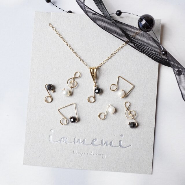 【ネックレス】「小さな音符」ト音記号 八分音符 天然石 パール ブラックスピネル フォーマル ゴールド シンプル 母の日