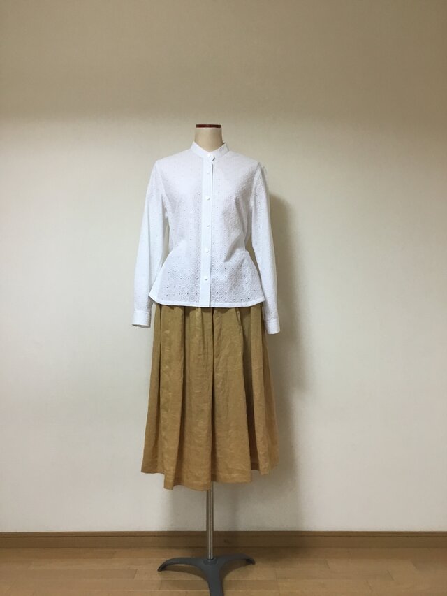 コットンレースのブラウス