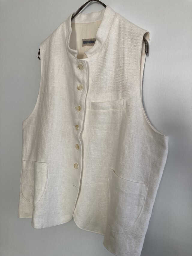 リネン衿つきベスト