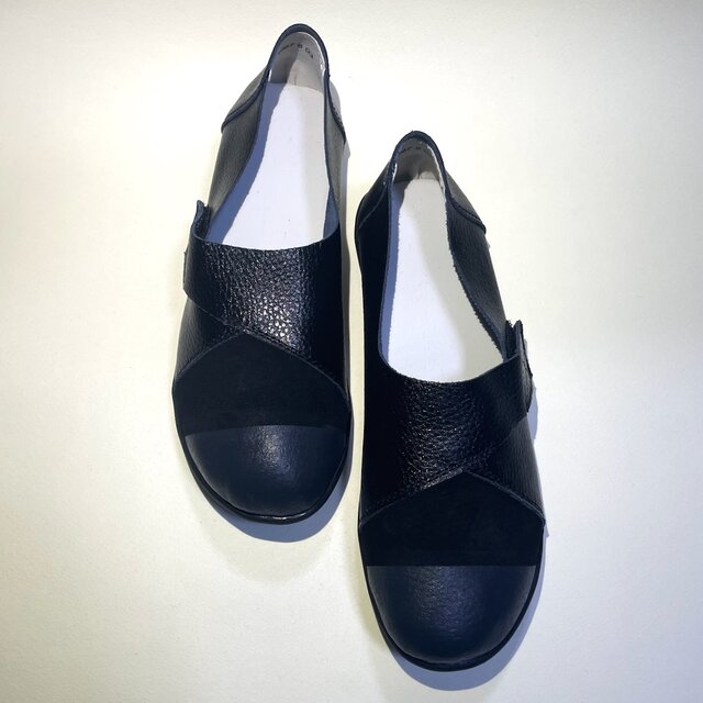 軽量・人工皮革バイカラースニーカー (Wブラックetc) 合皮・マイクロファイバー合成皮革