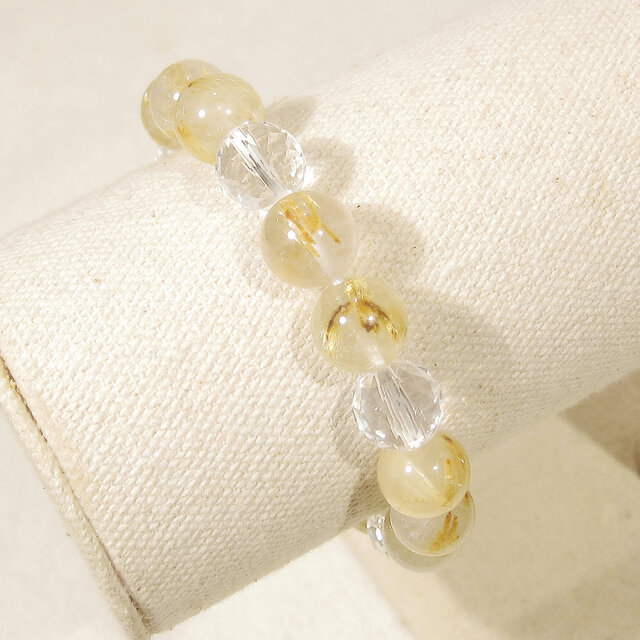 ルチルクォーツと本水晶のブレスレット（天然石、金線入り水晶、針入り水晶、クォーツ、4月の誕生石、多面カット）