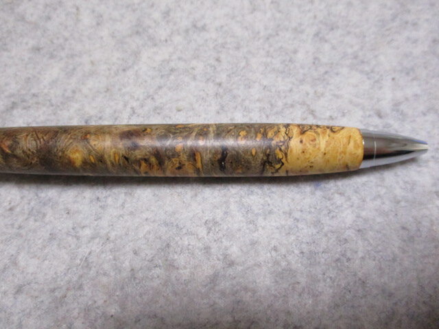 本花梨瘤 トリコロール キヌカオイル仕上げ 木軸ボールペン(シャープ