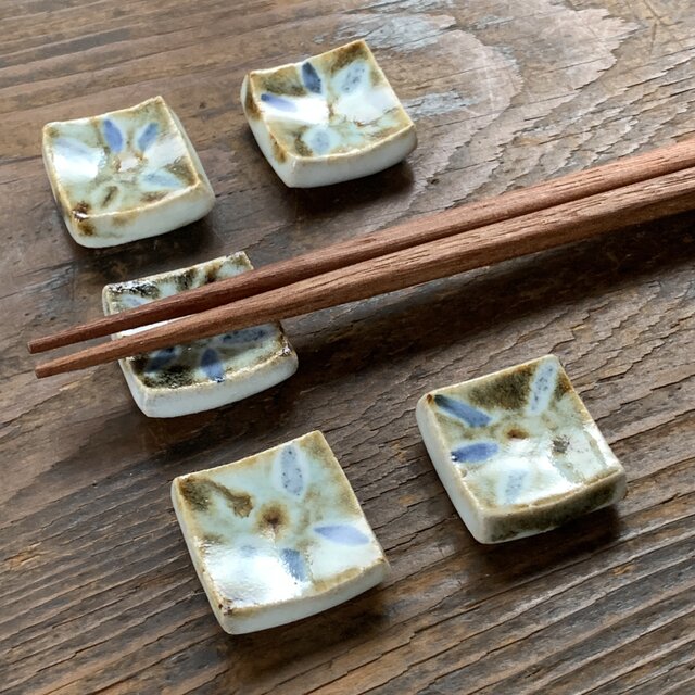 秋を感じる｜野菊の花の箸置き｜５個セット　陶器　箸置き　箸おき　はしおき　和陶器