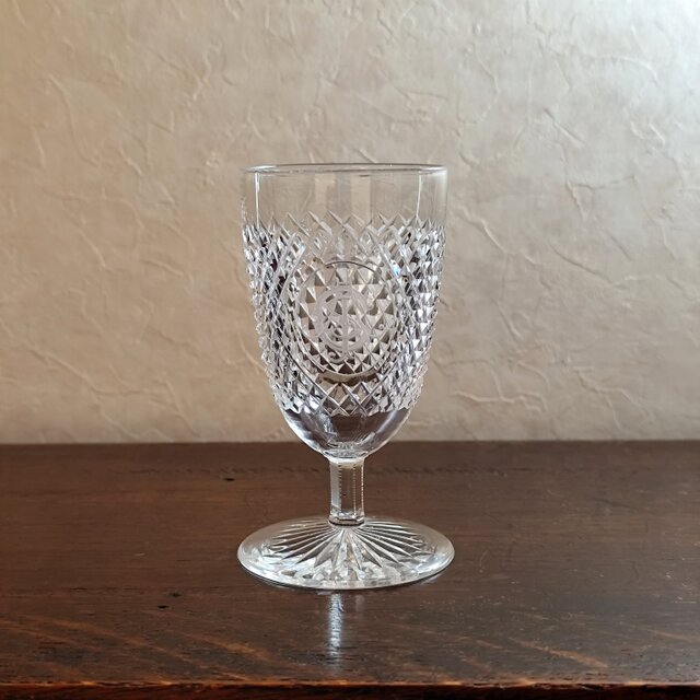 アンティーク モノグラム・ダイヤモンドカットグラス 高10.6㎝［YG15］