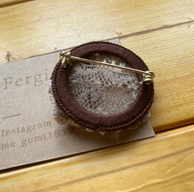 アンティーク シアーなピーニャクロス 小花の手刺繍 フラワーリムプチドイリーα アンティーク シアーなピーニャクロス 小花の手刺繍 フラワー