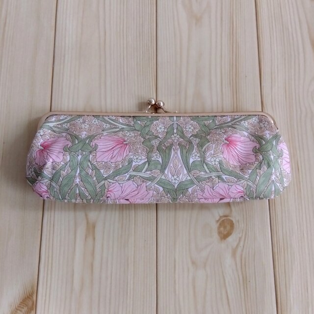 【楽天カード分割】 がま口ペンケース ウィリアムモリス 口金19.5cm ピンパネル 花柄 机上用品・文具収納