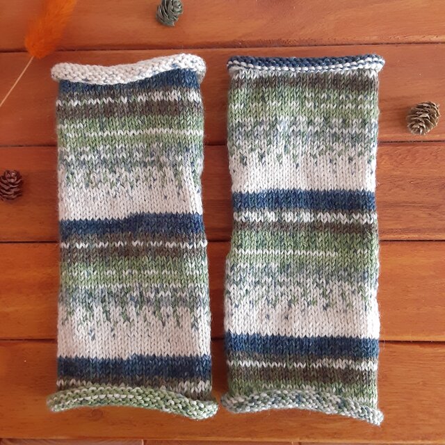 opal毛糸ハンドウォーマー