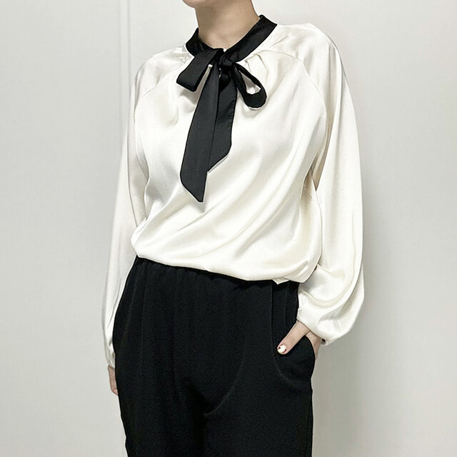 新作2025❤前後で結べる2wayリボン︎ バイカラーバルーンスリーブのボウタイブラウス25002AI