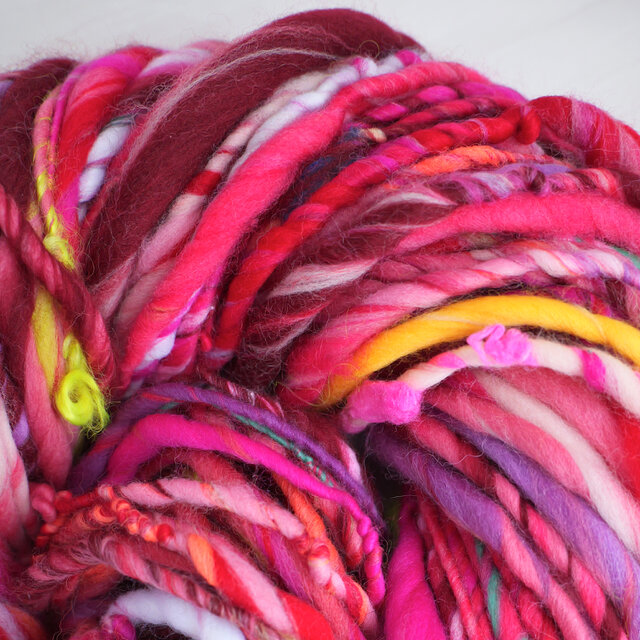 106g/37m｜ラブポーション｜手紡ぎ糸