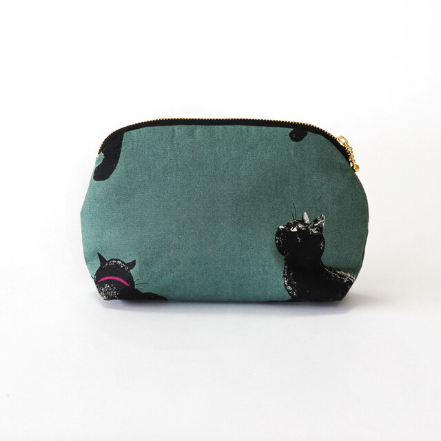 猫柄のラウンドポーチ（ 寝そべり ネコ ）化粧ポーチ ねこ | iichi