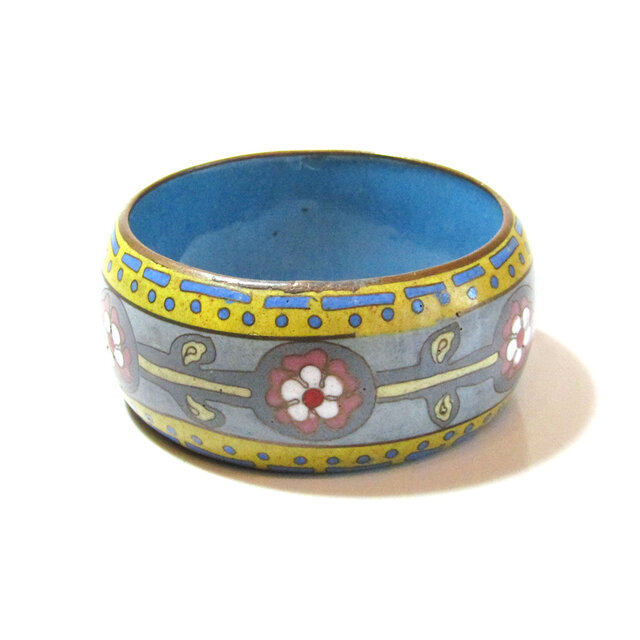 50s Vintage Enamel Flower Design Bangle | iichi 日々の暮らしを