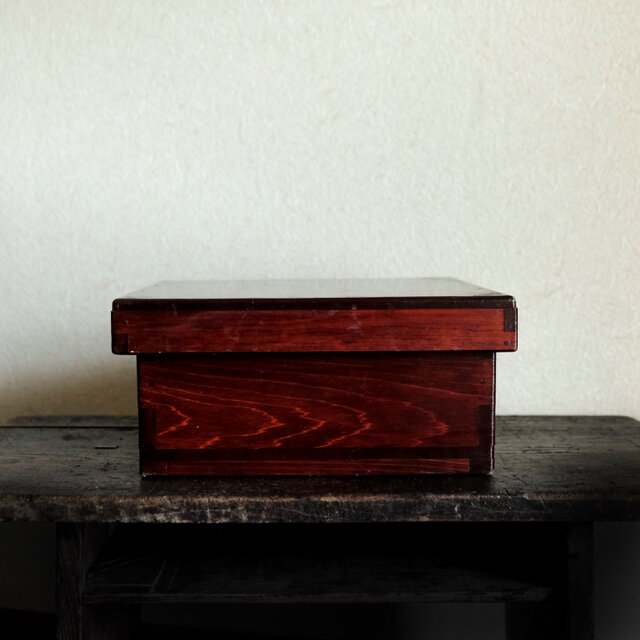味のあるお品物◆古い骨董の栄え重の木箱　収納などに　古物　古民家　骨董・antiques　拭き漆　明治期 i3