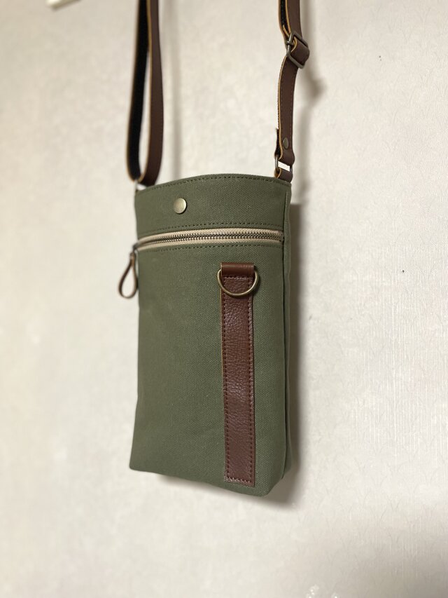 帆布と牛革のサコッシュ〈カーキ〉