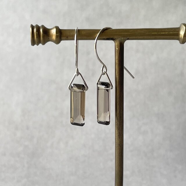 スモーキークォーツのピアス