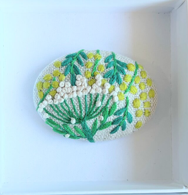 ミモザとレースフラワーの刺繍ブローチ・botanical#352