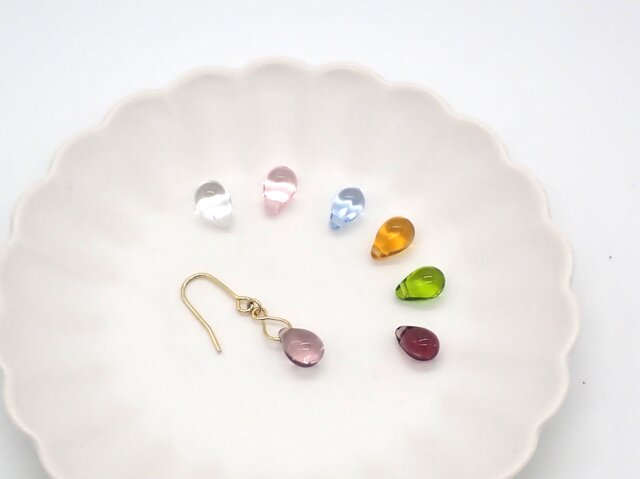 7色から選べる》しずくビーズピアス／イヤリング① | iichi 日々の