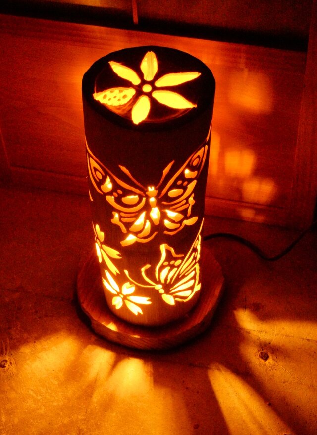 ◇全面彫◇竹灯り・竹あかり・竹灯籠 ～～ 癒しの灯り ☆蝶々