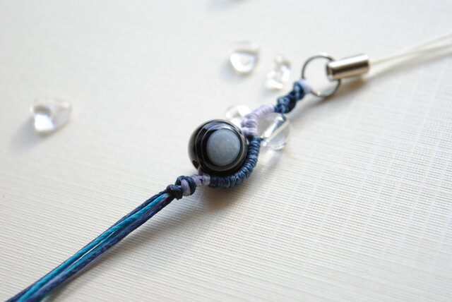 コロンとあめ玉みたいな天然石ストラップ＊アイアゲート | iichi 日々