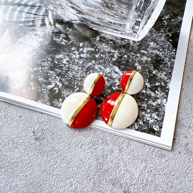 YM155-【 Monet 】モネ・ヴィンテージイヤリング Gold Tone Red & White Enamel Paint