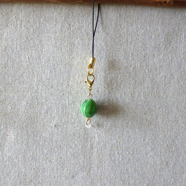 ＜天然石風ビーズシリーズ＞ストラップ（緑色系/金具：金色）