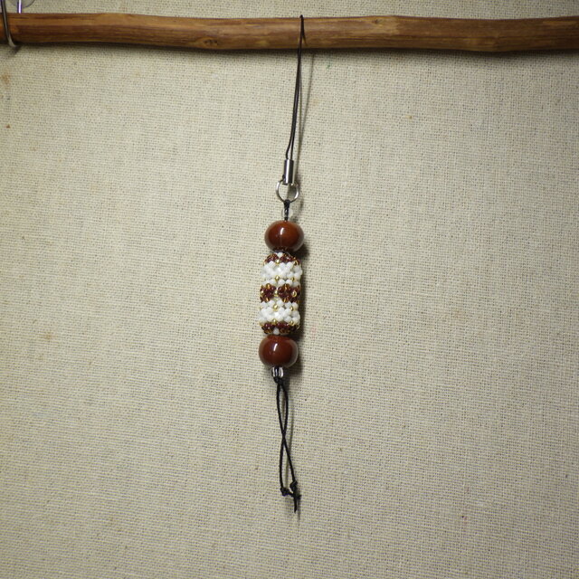 ＜天然石風ビーズシリーズ＞ストラップ（茶色系/金具：銀色）