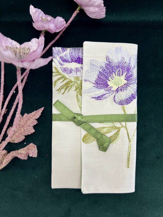 袱紗　イギリス輸入生地　ボタニカル刺繍