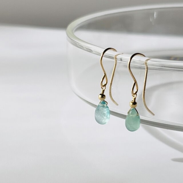 アイスグリーンカラー✶グランディディエライト 14Kgfシンプルピアス