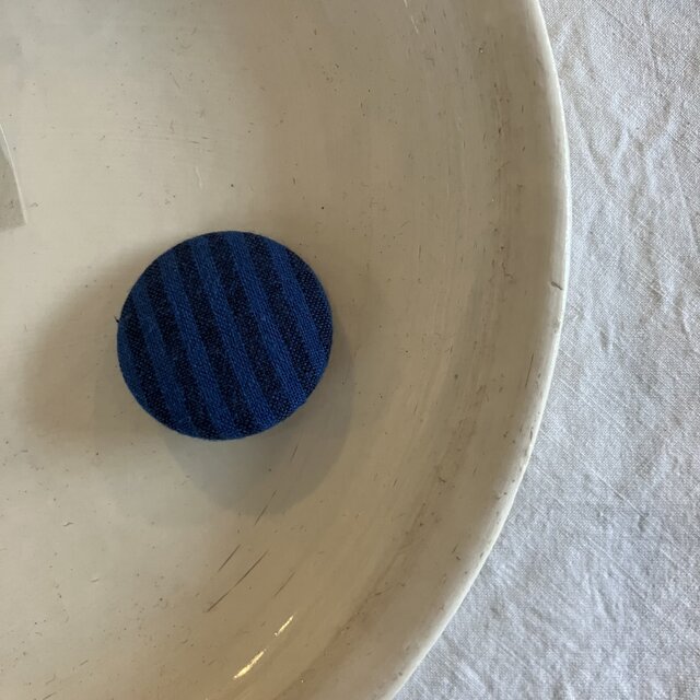 ストライプ模様のくるみボタン(021)