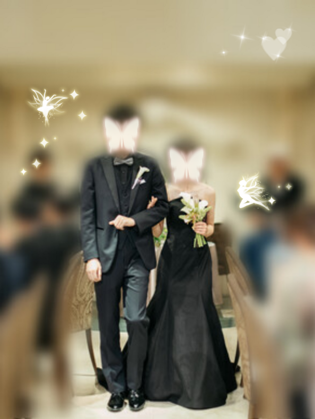 実例写真！パーティードレス ブラック ベアトップ 大人っぽい 優雅な