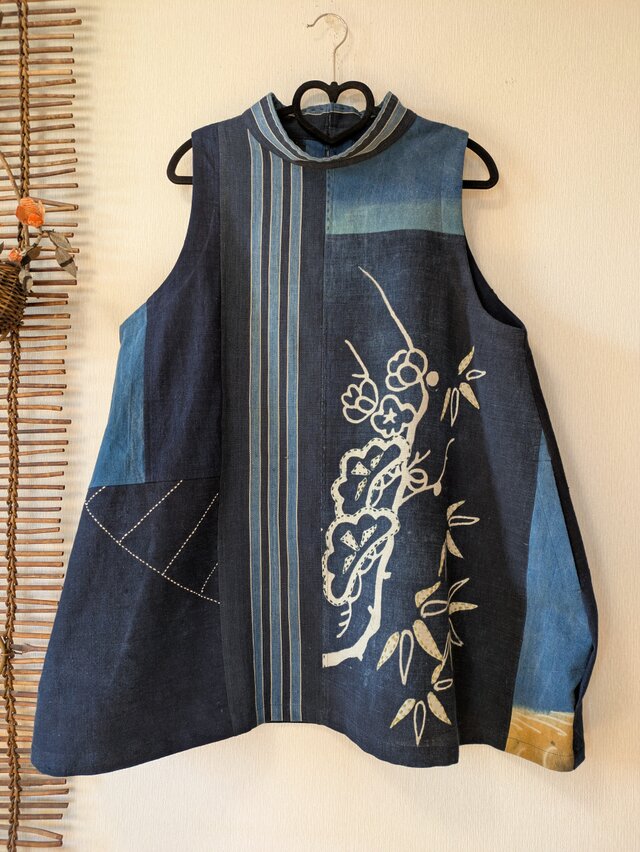 古布リメイク　ロールカラーのチュニックベスト　筒描き　縞木綿　刺し子　藍染　着物リメイク