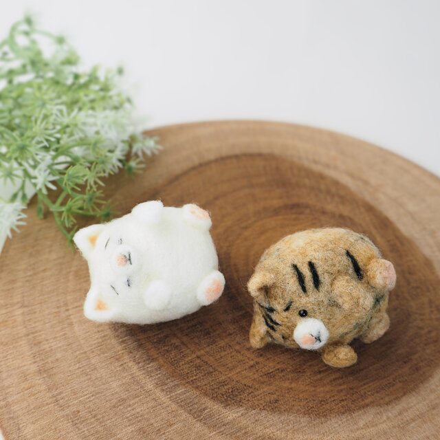 受注製作】まゆねこの赤ちゃん単色(白ねこ・黒ねこ・ロシアンブルー