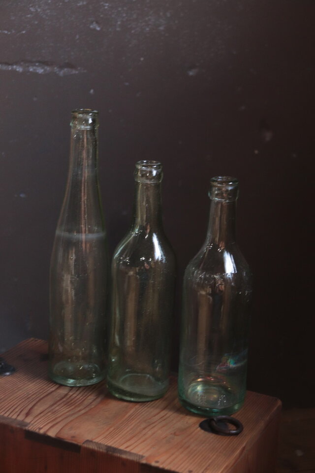№433 古いガラス瓶3点 気泡入り 花瓶 花器 古道具 古雑貨 | iichi 日々