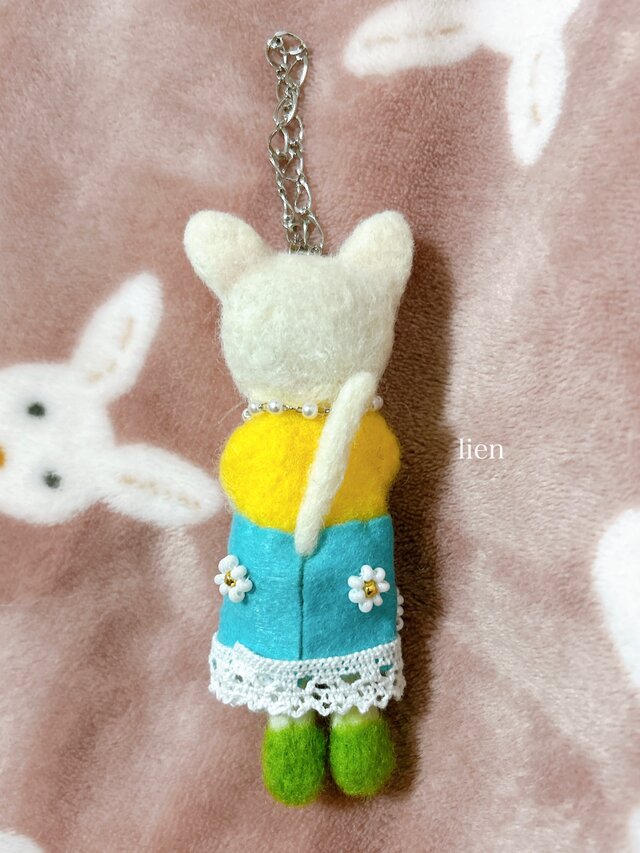 ネコバッグチャーム | iichi 日々の暮らしを心地よくするハンドメイド