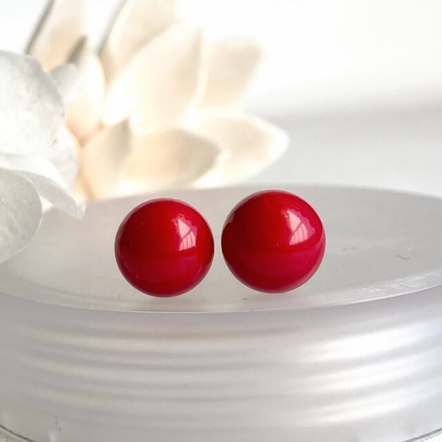 紅玉の一滴～大粒赤サンゴのひと粒ピアス | iichi 日々の暮らしを