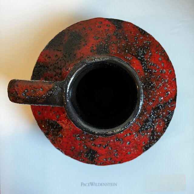 赤×黒の力強い花器／Jopeko／Fat Lava | iichi 日々の暮らしを心地よく