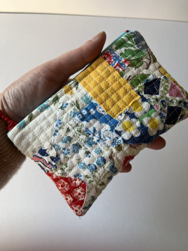 フィードサックの優しいポーチ