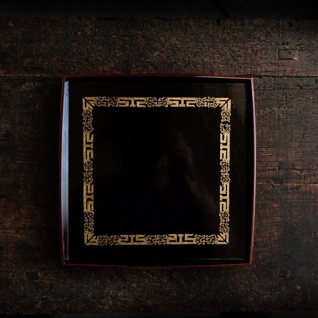 黒に沈金での美しい文様◆古輪島塗　漆塗木工四方盆　骨董・antiques　工芸品　大正〜昭和初期【縁に剥がれ有】i3