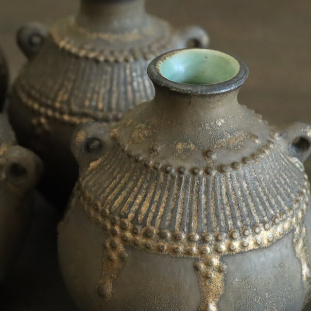 相馬 壺 徳利 花器 一輪挿し 民藝 飾り壺 時代物 美品 首鉄釉 跳鉋 江戸時代 舶来 紅毛 阿蘭陀 色絵 陶器 小壺 一輪挿し 小花瓶