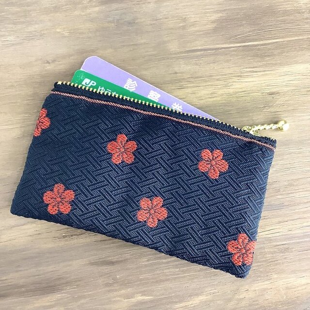 【夜の梅】畳縁　ぺたんこ　ミニポーチ　小銭入れ　カードケース　和風　春　黒　梅　紅梅