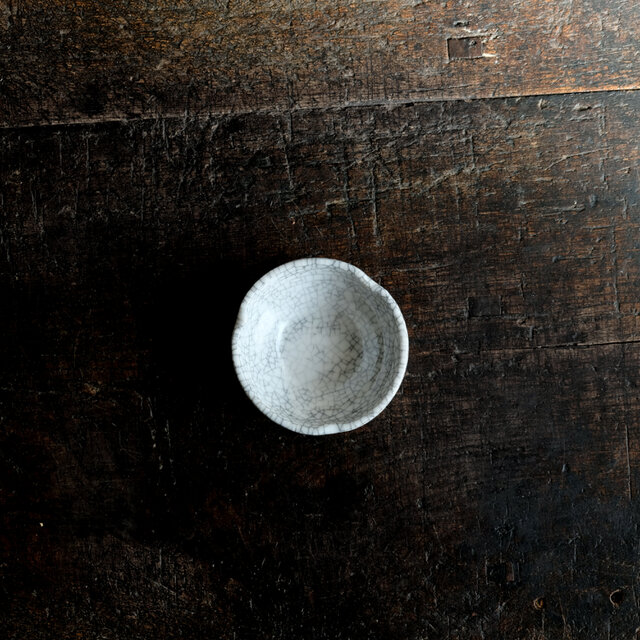 黒い貫入が素敵◆黒染付貫入小鉢　和食器　現代品 器　暮らしに。