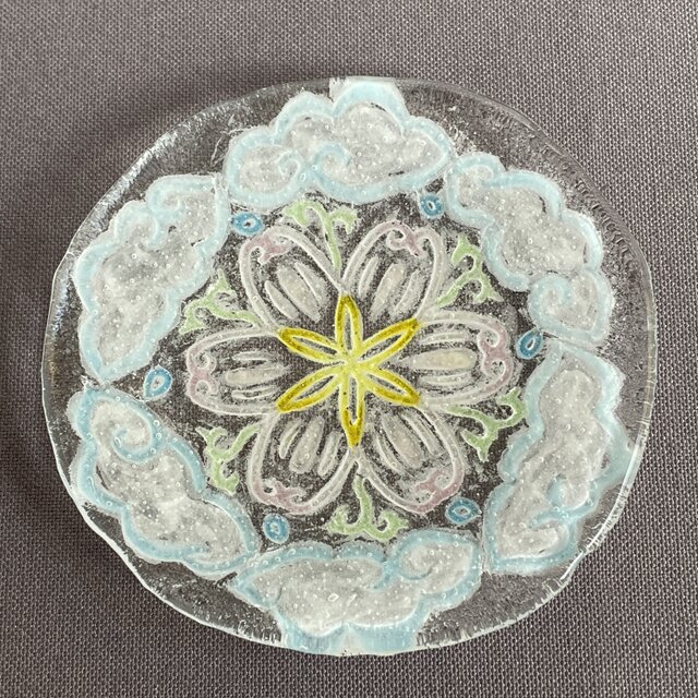 ハンドメイド　ガラス飾皿 ガラスの小皿 雲蓮皿 | iichi 日々の暮らしを心地よくする