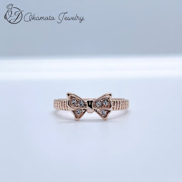 Ribbon Ring.